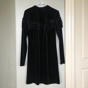 short black long sleeve dress